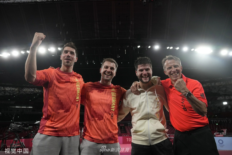 乒乓球男团半决赛：德国胜日本 决赛会师中国