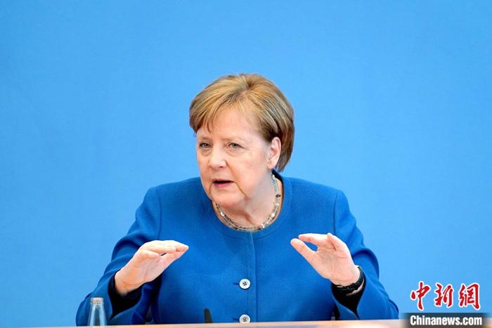 德国大选三候选人将电视辩论 默克尔所属党选情告急？