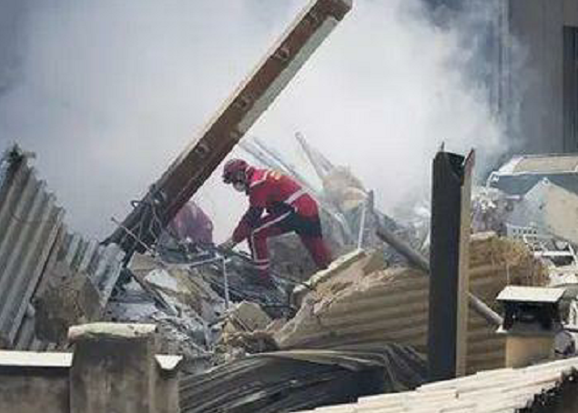 法国马赛居民楼坍塌事故已造成6人死亡