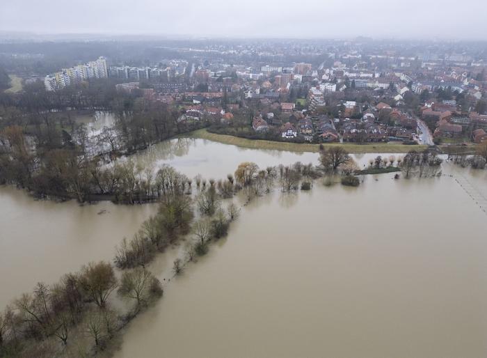 德国部分地区遭受洪水侵袭